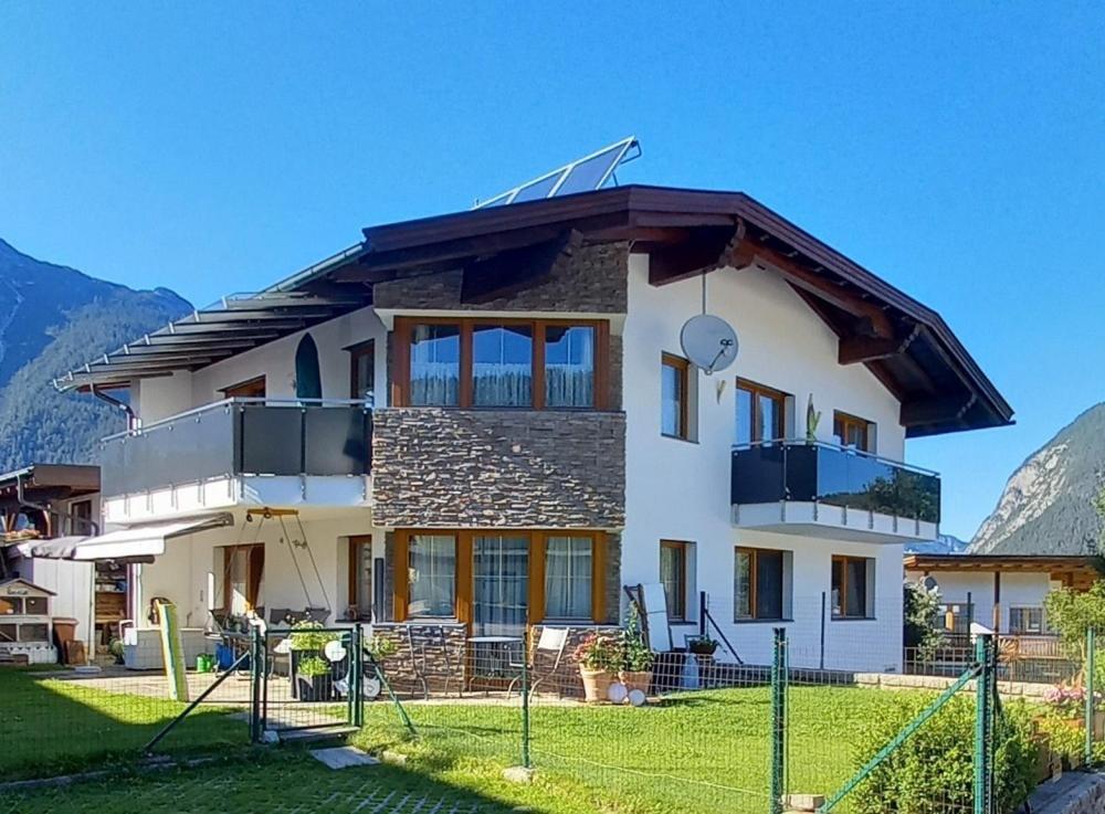 Alpineas Apartment Лойташ Екстериор снимка